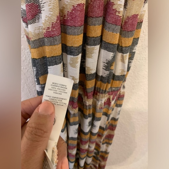 Lucky Brand Women’s Maxi Sun Dress Red Aztec Crochet Sleeveless Size Small - Picture 5 of 7